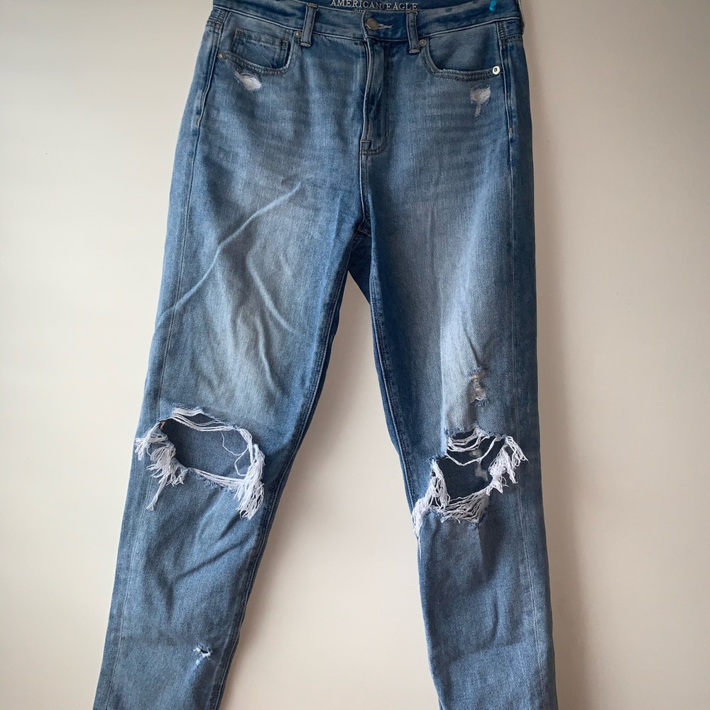 High waisted jeans